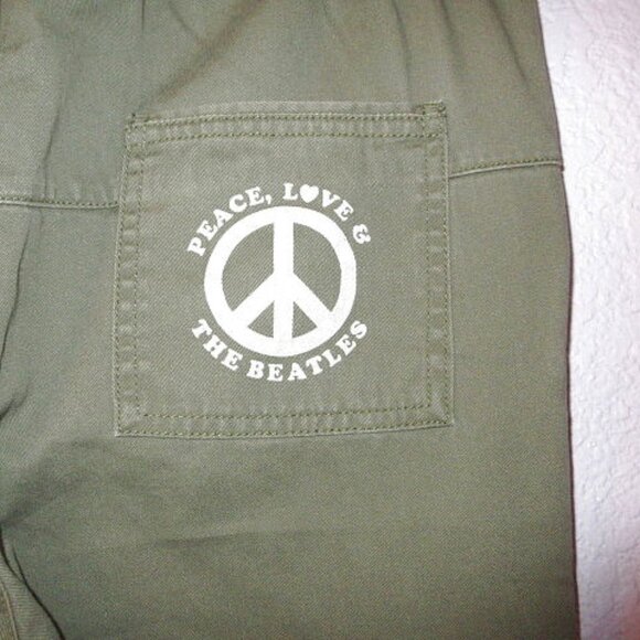 Junk Food Beatles Jogger Pants Youth XL Peace & Love Retro 60s Sgt Pepper NWT - Picture 6 of 9